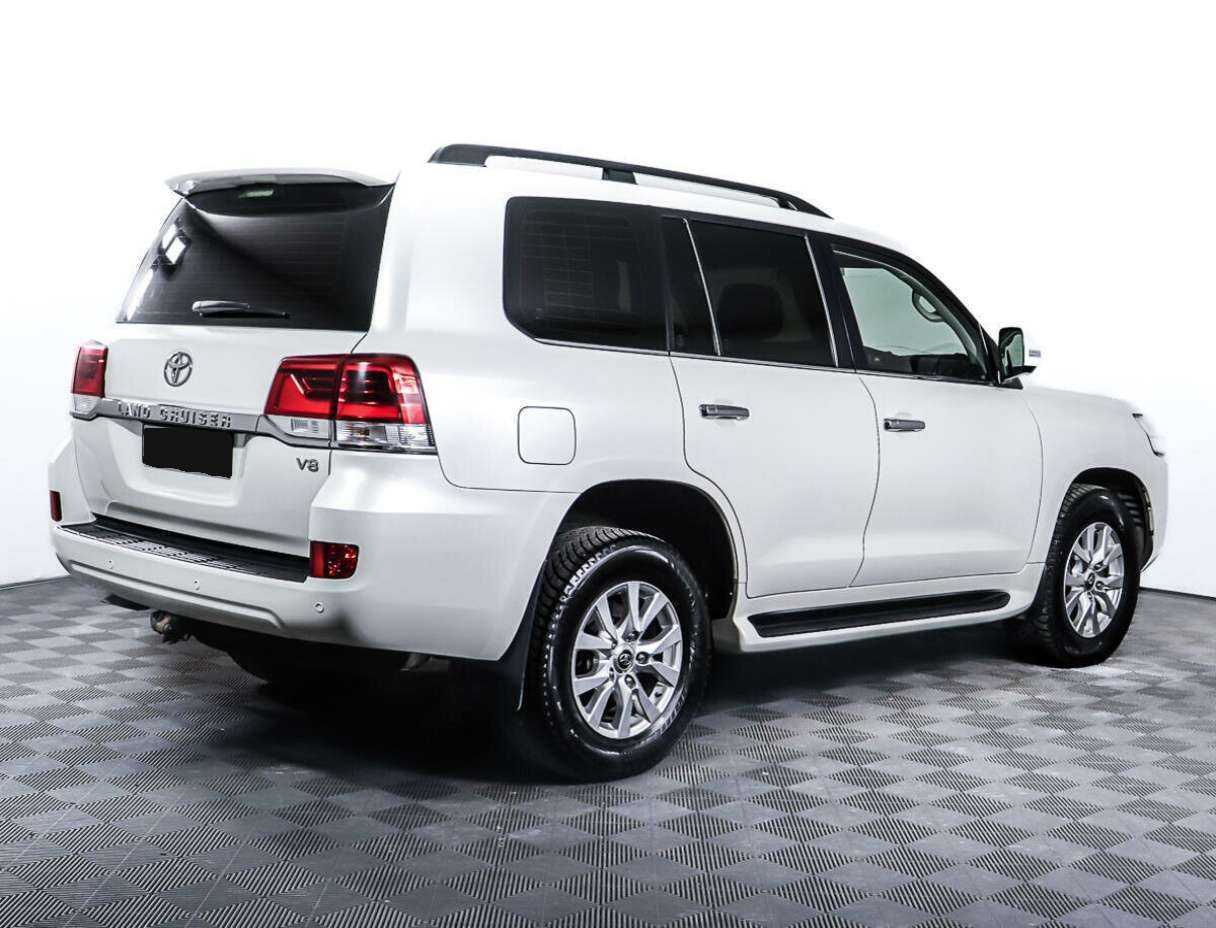 Купить Toyota Land Cruiser с пробегом. Фото: #4