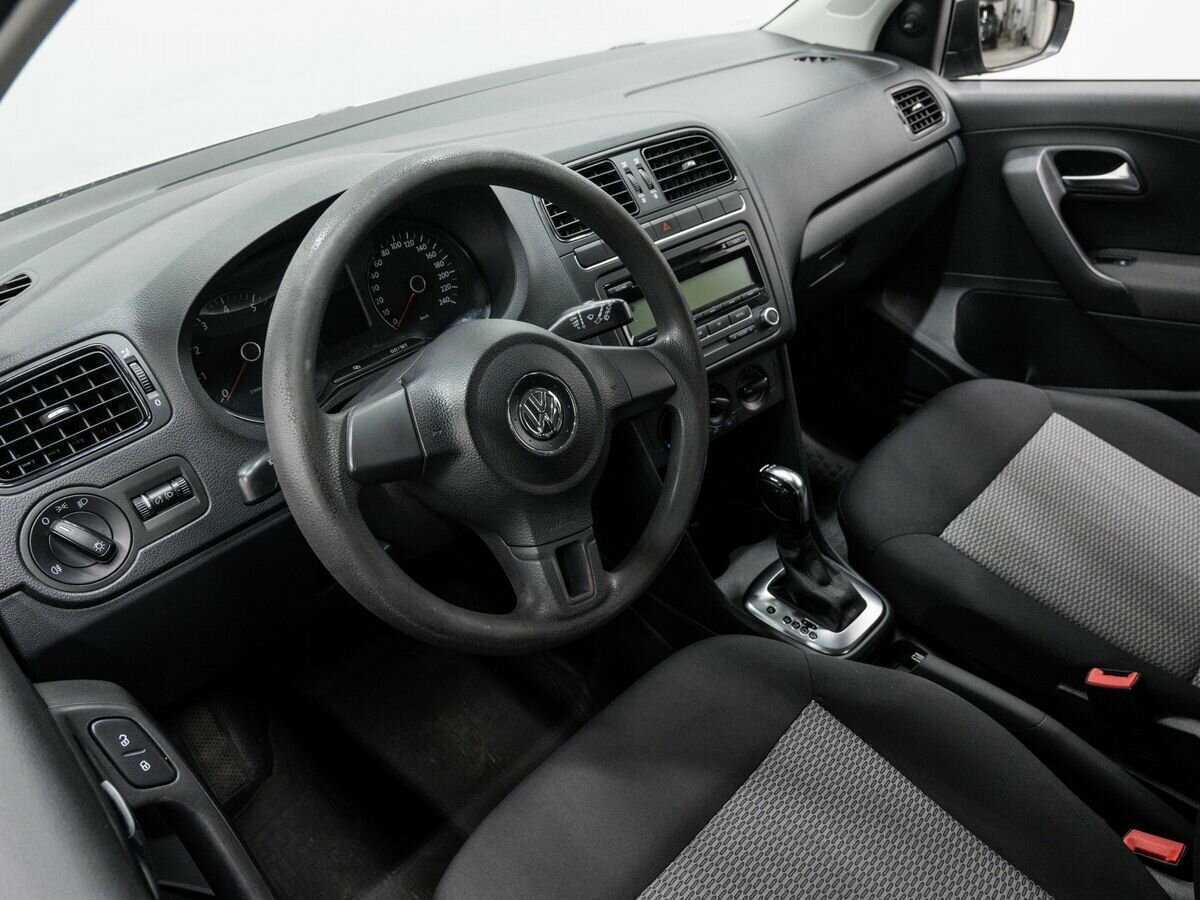 Купить Volkswagen Polo с пробегом. Фото: #12