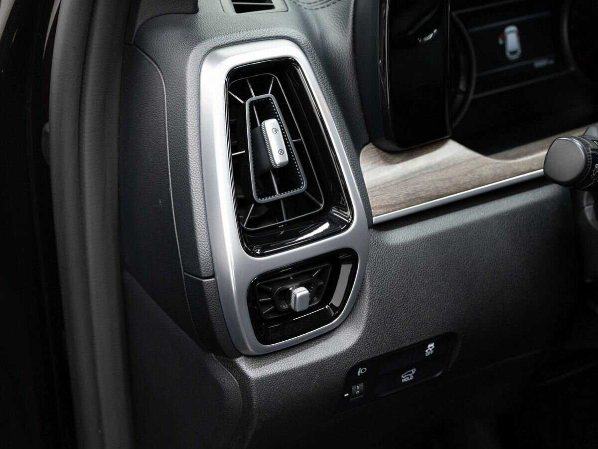 Купить Kia Sorento с пробегом. Фото: #19