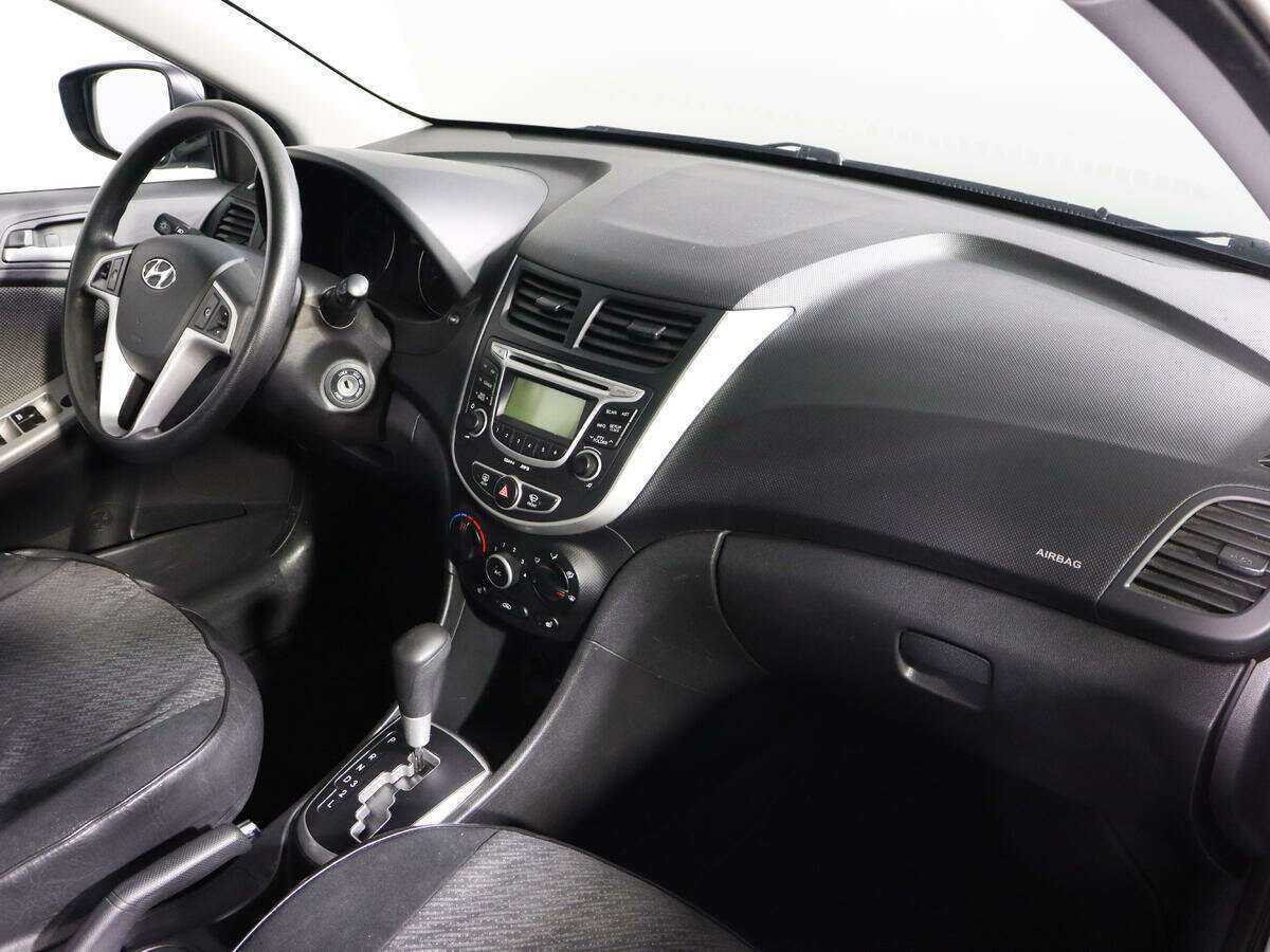 Купить Hyundai Solaris с пробегом. Фото: #8
