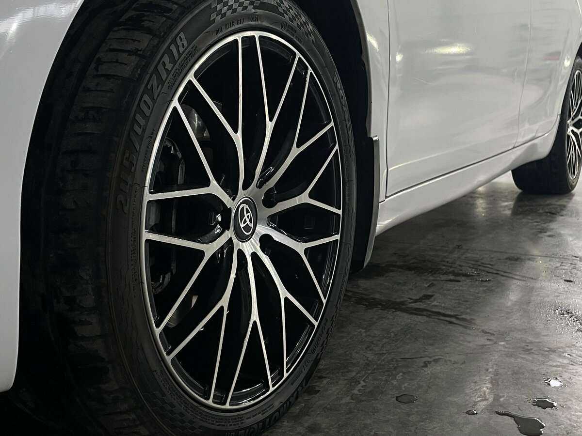 Купить Toyota Camry с пробегом. Фото: #8