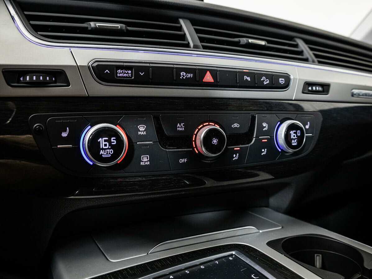 Купить Audi Q7 с пробегом. Фото: #16