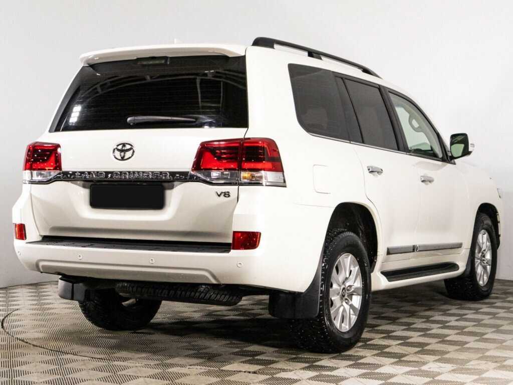 Купить Toyota Land Cruiser с пробегом. Фото: #3
