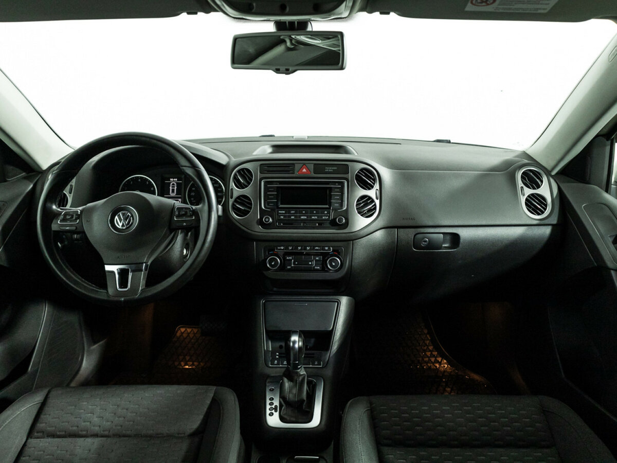 Купить Volkswagen Tiguan с пробегом. Фото: #12