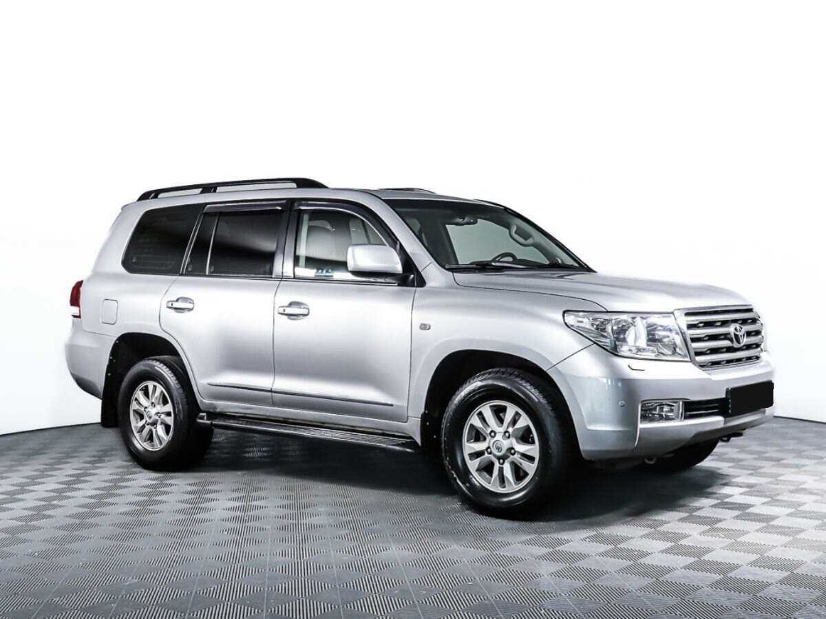 Купить Toyota Land Cruiser с пробегом. Фото: #2