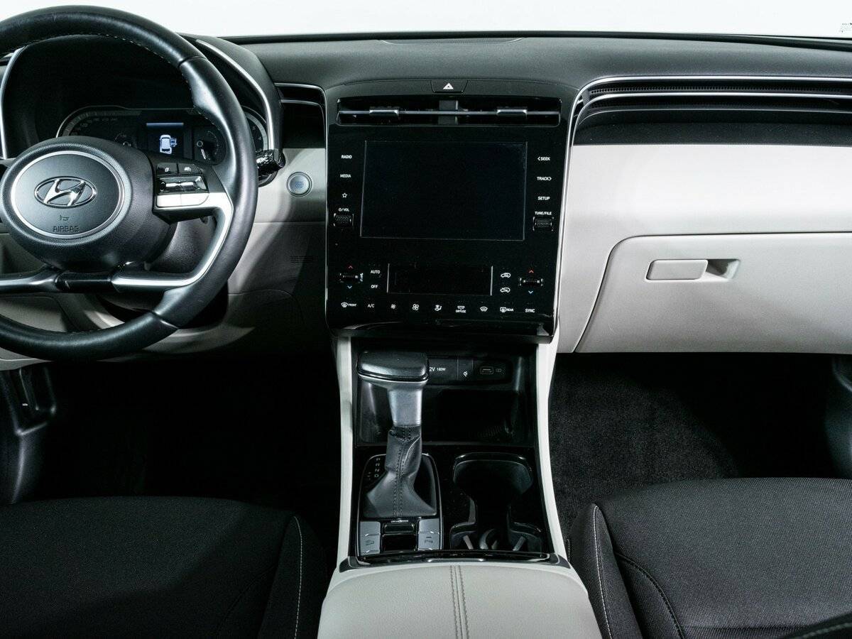 Купить Hyundai Tucson с пробегом. Фото: #10