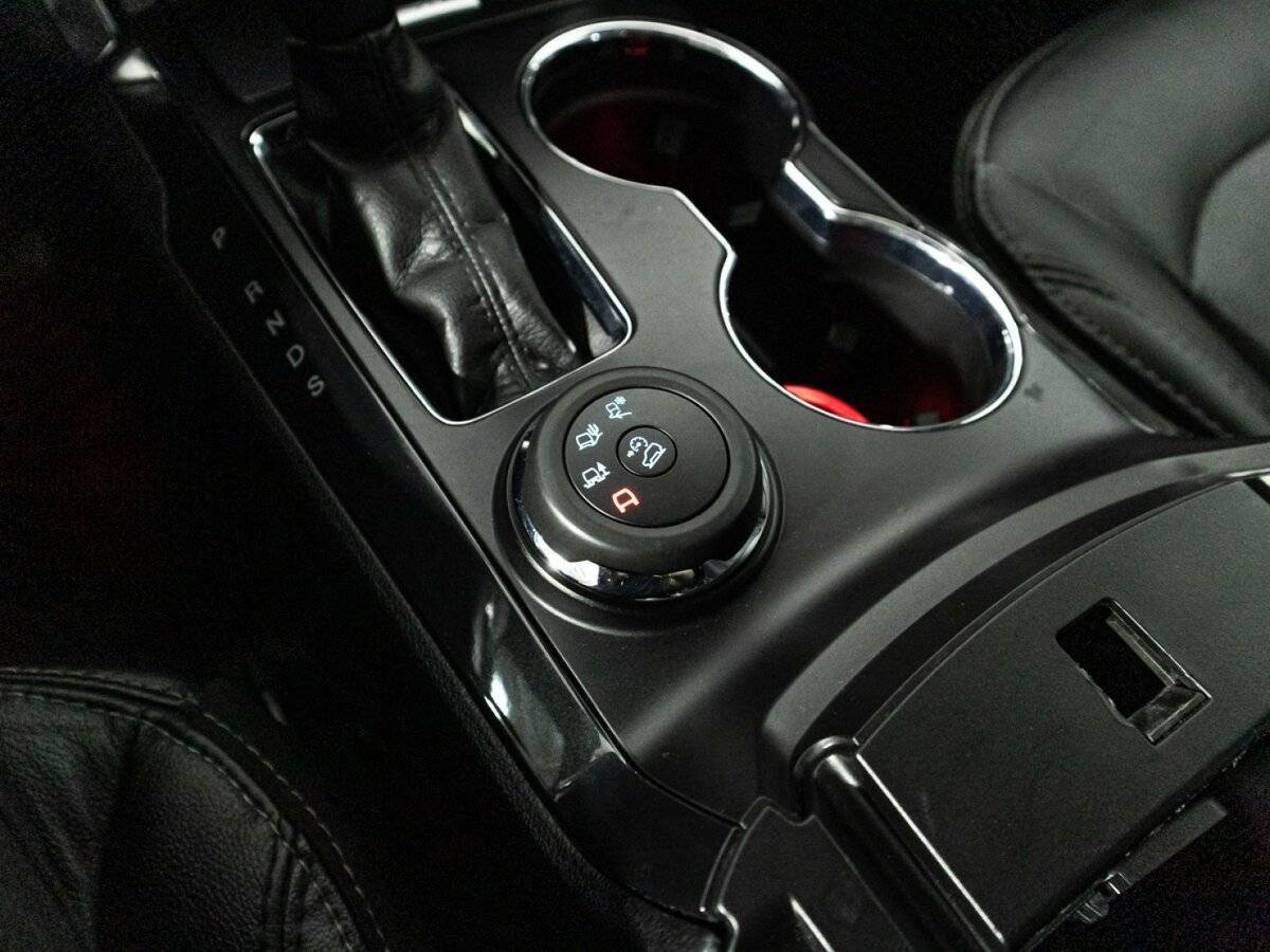 Купить Ford Explorer с пробегом. Фото: #20