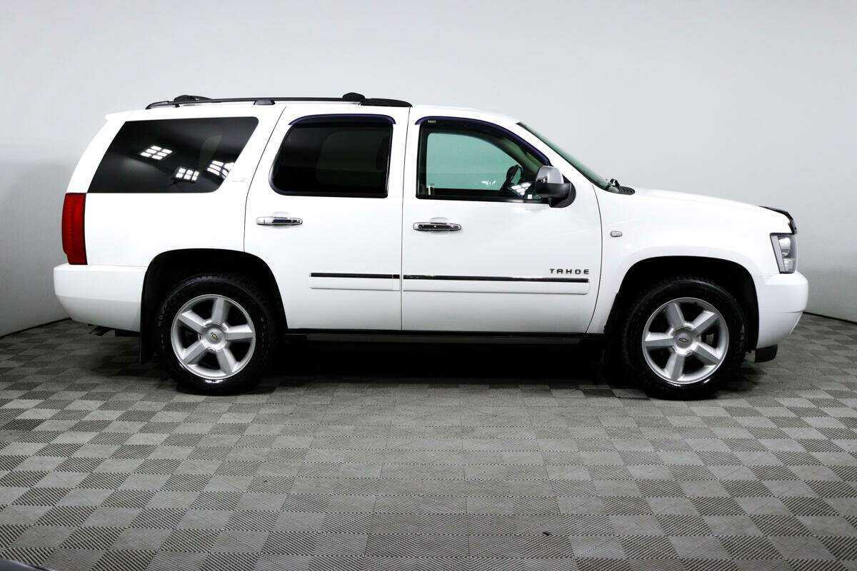 Купить Chevrolet Tahoe с пробегом. Фото: #3
