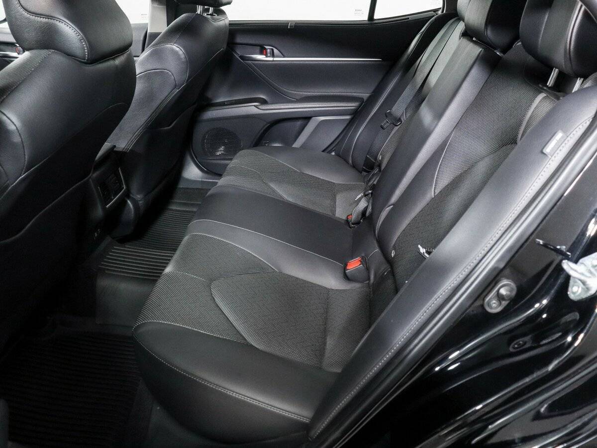 Купить Toyota Camry с пробегом. Фото: #6