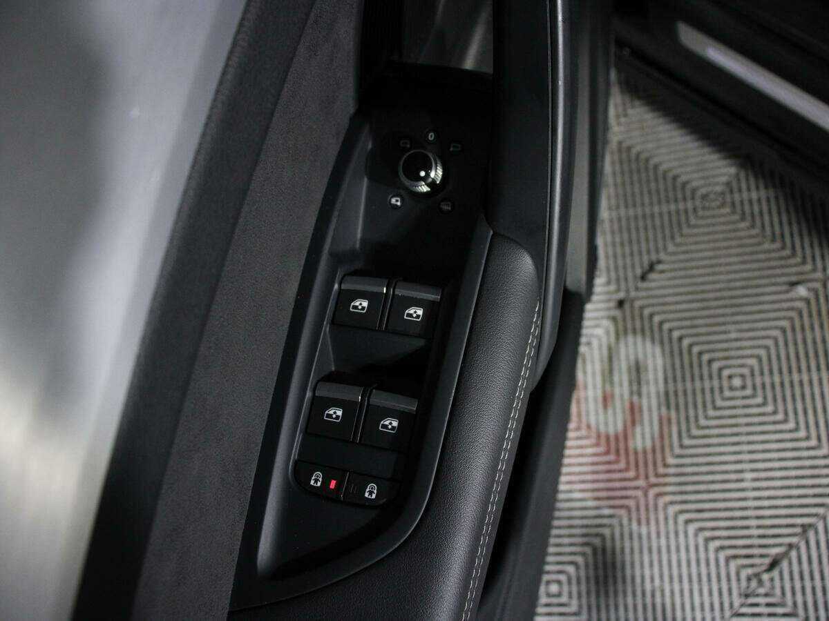 Купить Audi SQ5 с пробегом. Фото: #16