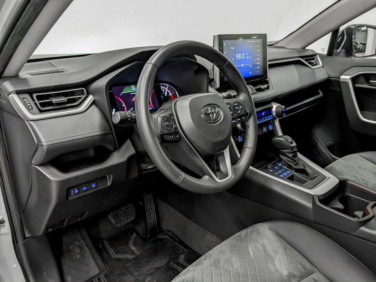 Купить Toyota RAV4 с пробегом. Фото: #12