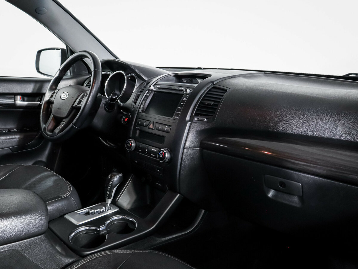 Купить Kia Sorento с пробегом. Фото: #8