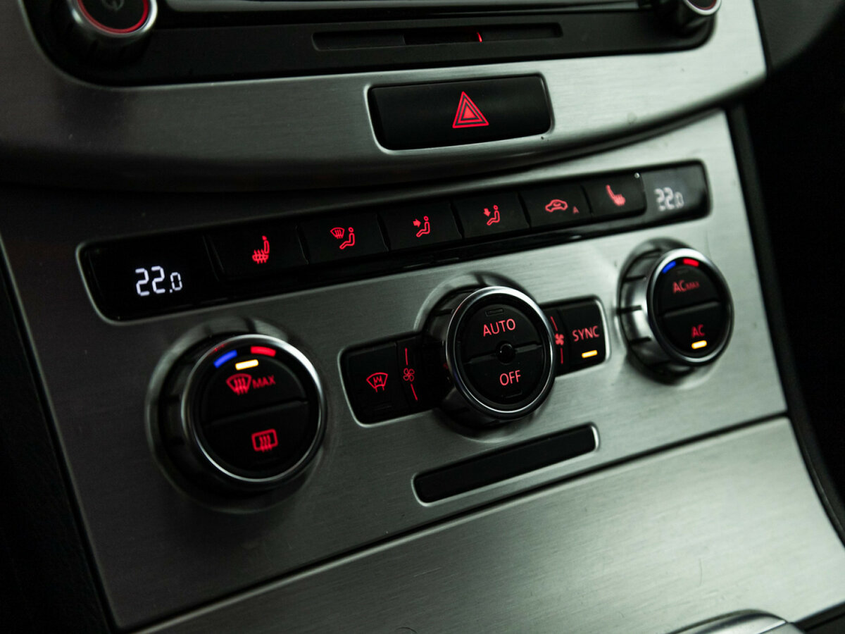 Купить Volkswagen Passat с пробегом. Фото: #14