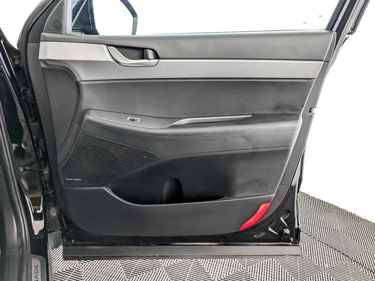Купить Hyundai Palisade с пробегом. Фото: #23