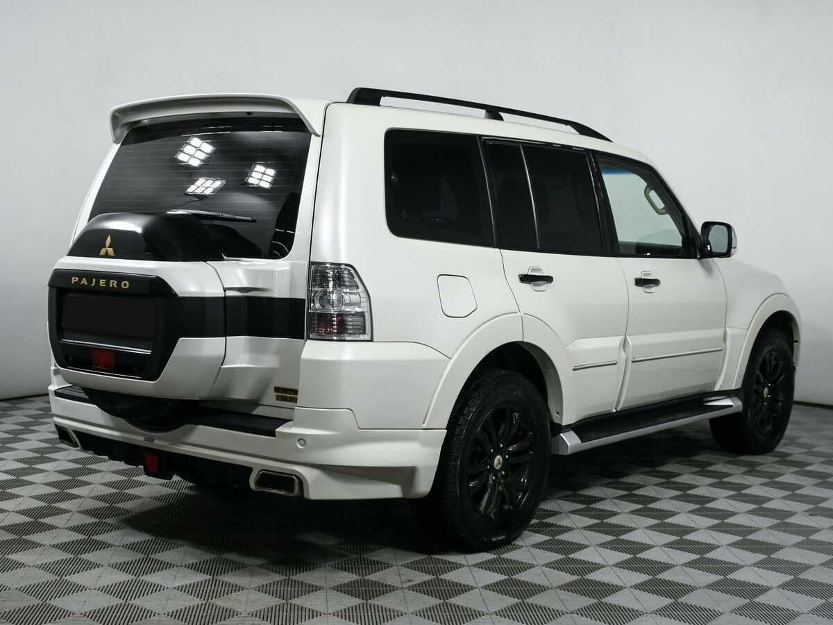 Купить Mitsubishi Pajero с пробегом. Фото: #4
