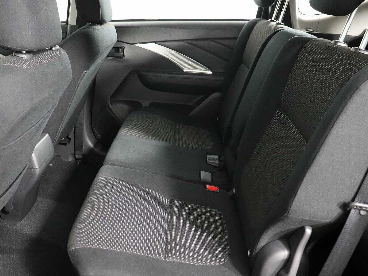 Купить Mitsubishi Xpander с пробегом. Фото: #17