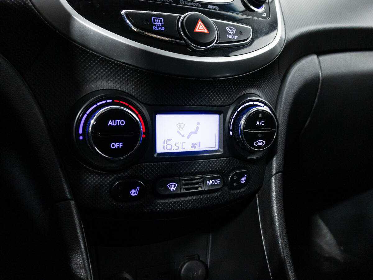 Купить Hyundai Solaris с пробегом. Фото: #14