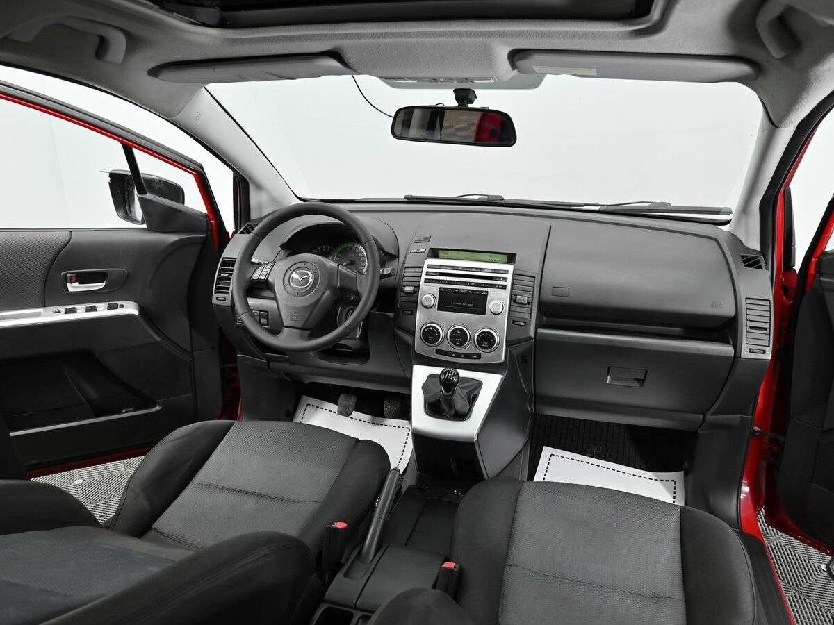 Купить Mazda 5 с пробегом. Фото: #9
