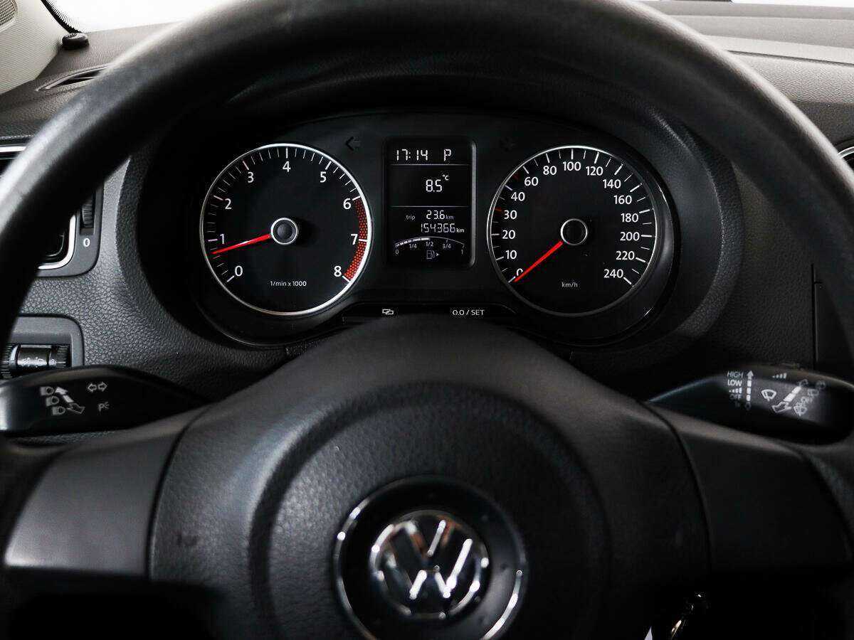 Купить Volkswagen Polo с пробегом. Фото: #14