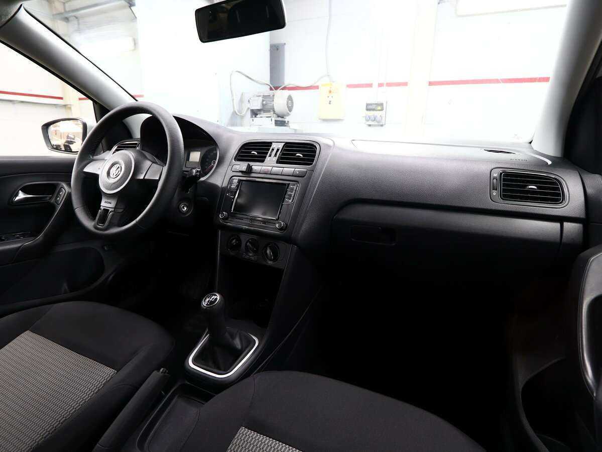 Купить Volkswagen Polo с пробегом. Фото: #15