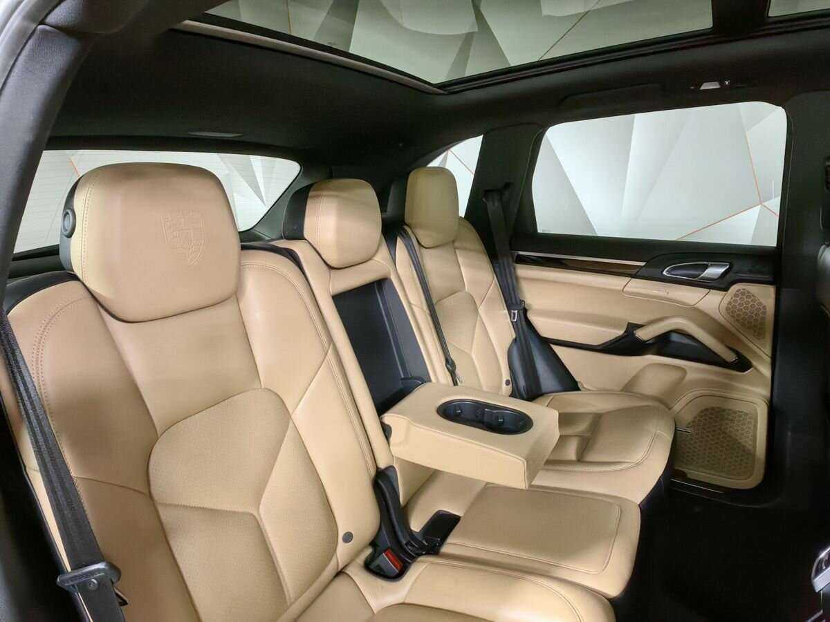 Купить Porsche Cayenne с пробегом. Фото: #11