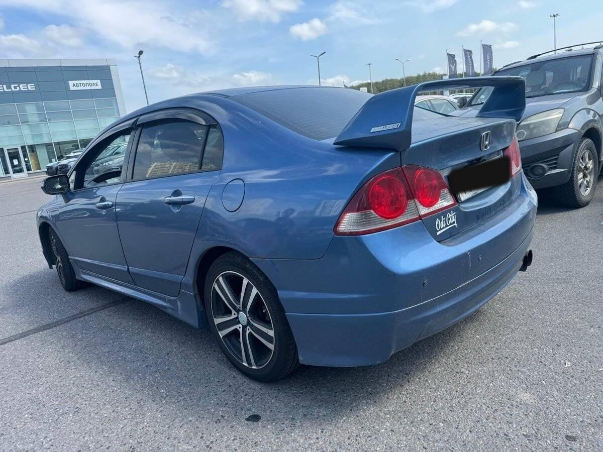 Купить Honda Civic с пробегом. Фото: #2