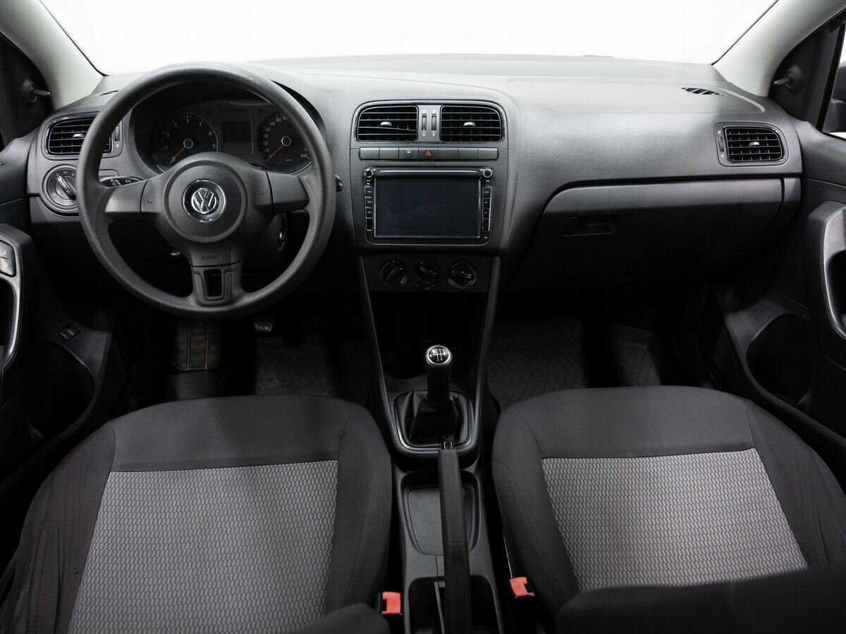 Купить Volkswagen Polo с пробегом. Фото: #12