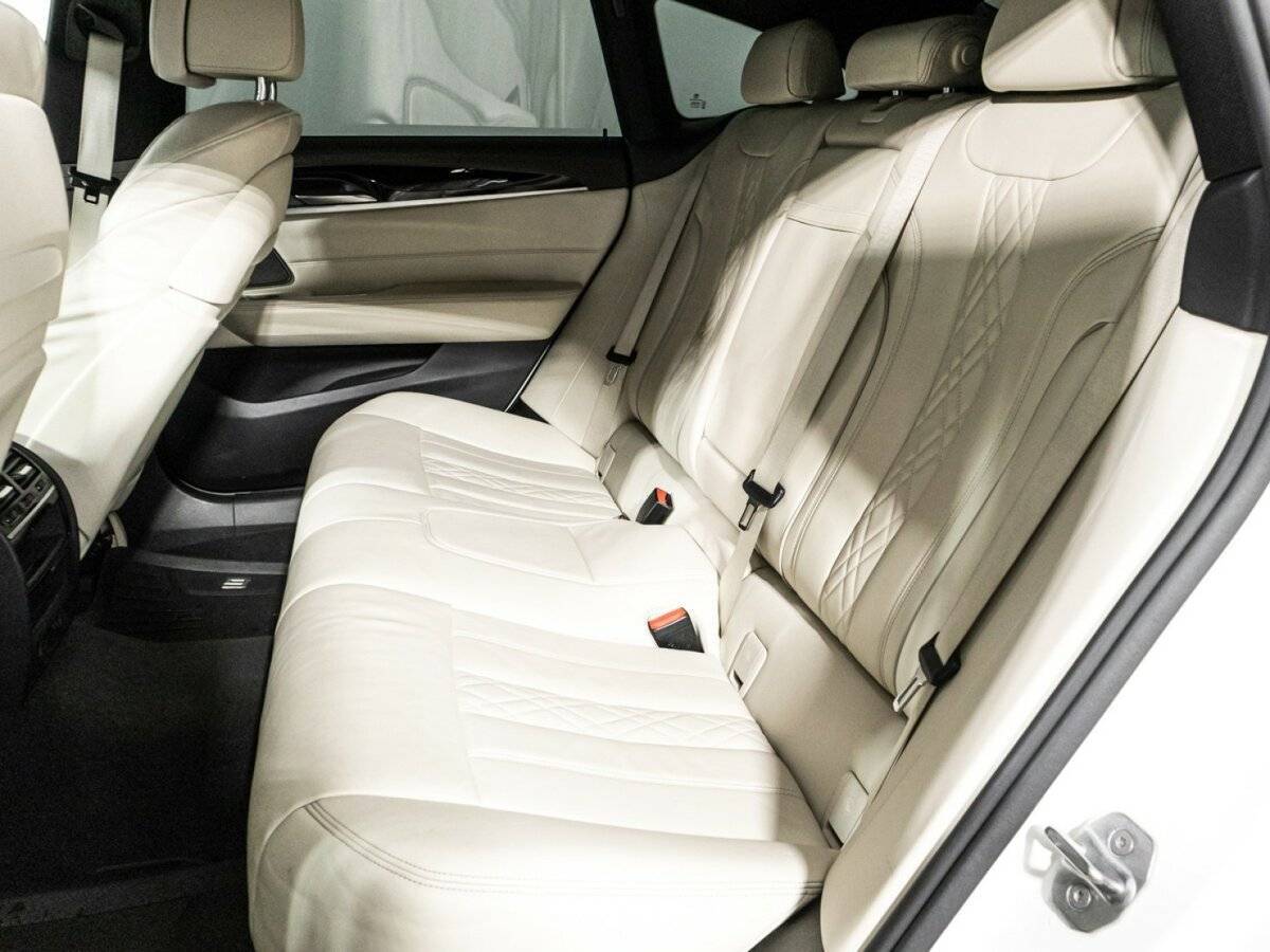 Купить BMW 6 серии с пробегом. Фото: #9