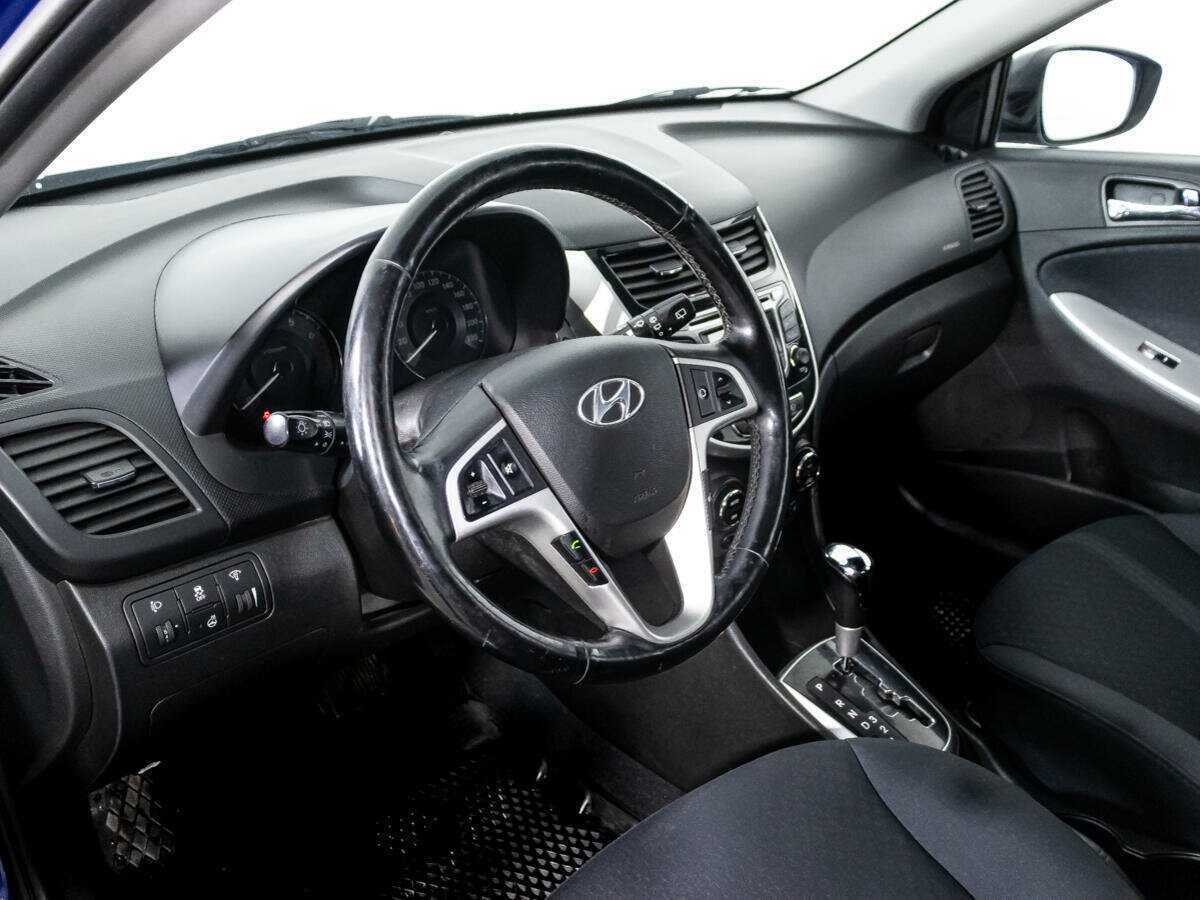 Купить Hyundai Solaris с пробегом. Фото: #10