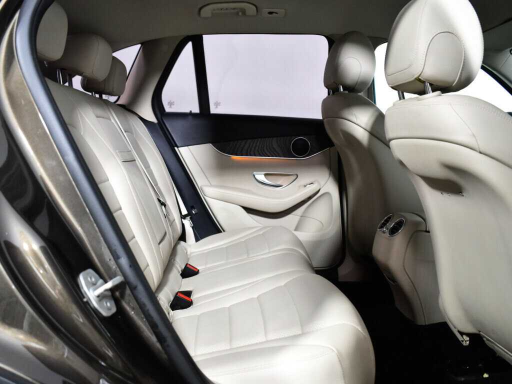 Купить Mercedes-Benz GLC с пробегом. Фото: #9