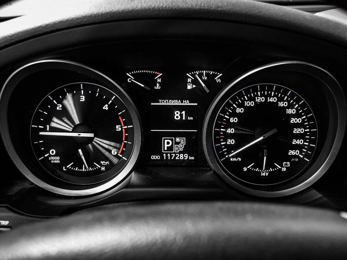 Купить Toyota Land Cruiser с пробегом. Фото: #9