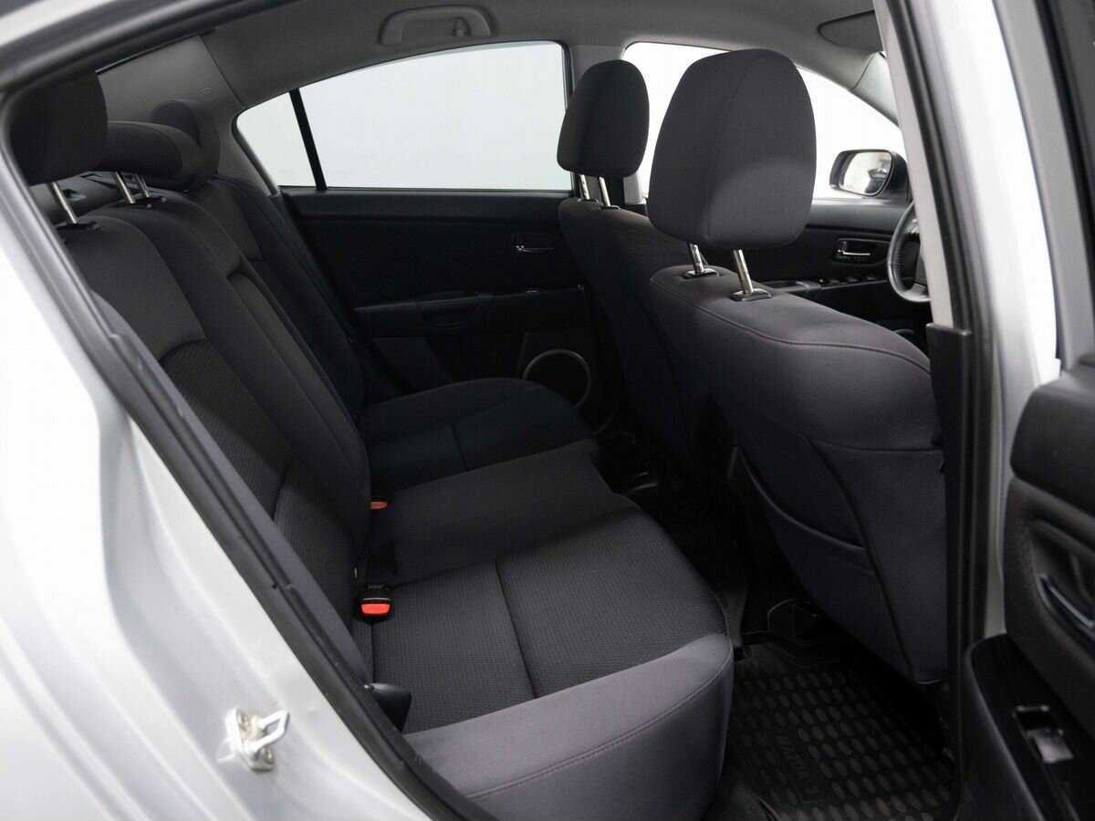Купить Mazda 3 с пробегом. Фото: #9