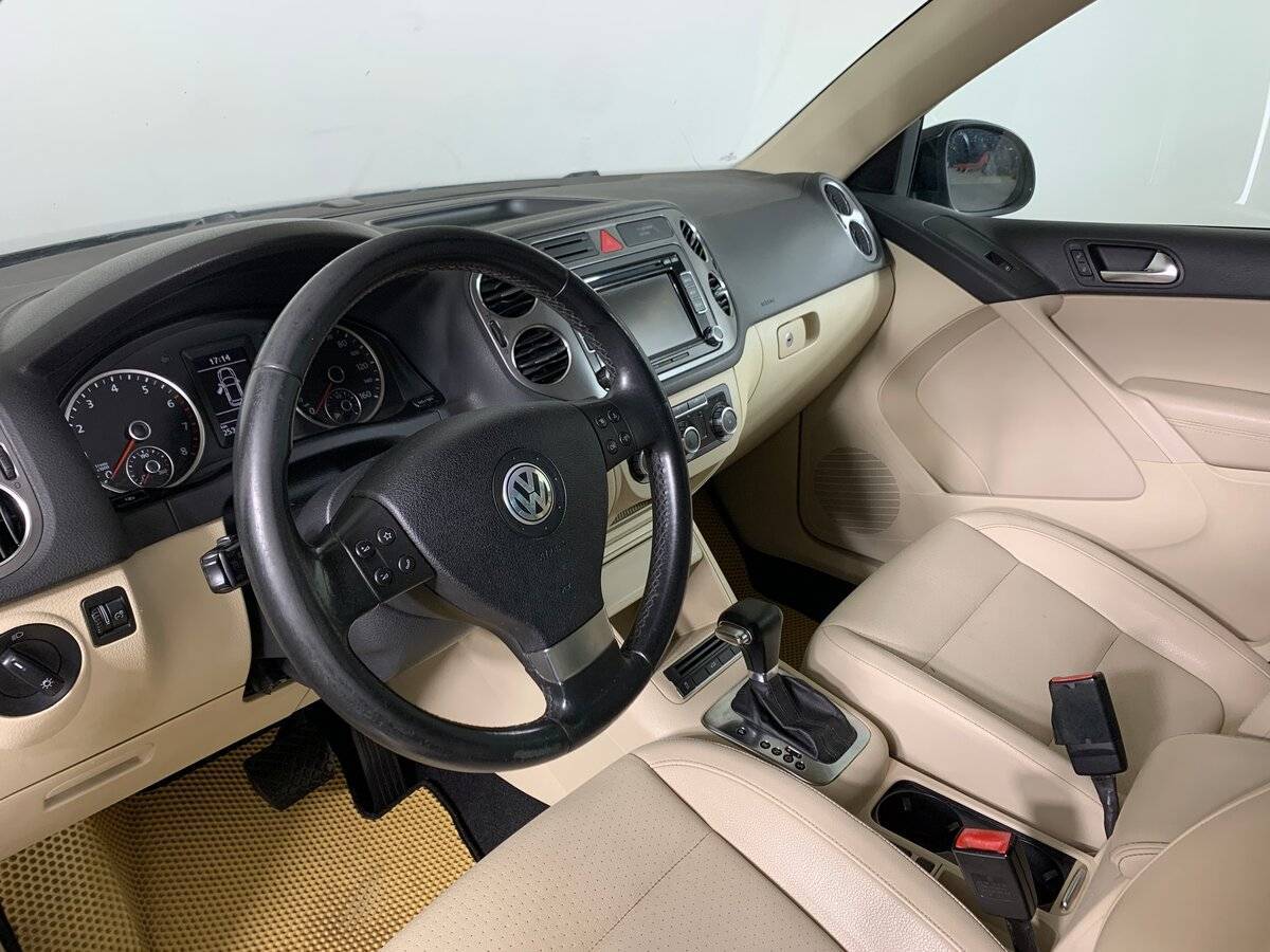 Купить Volkswagen Tiguan с пробегом. Фото: #10