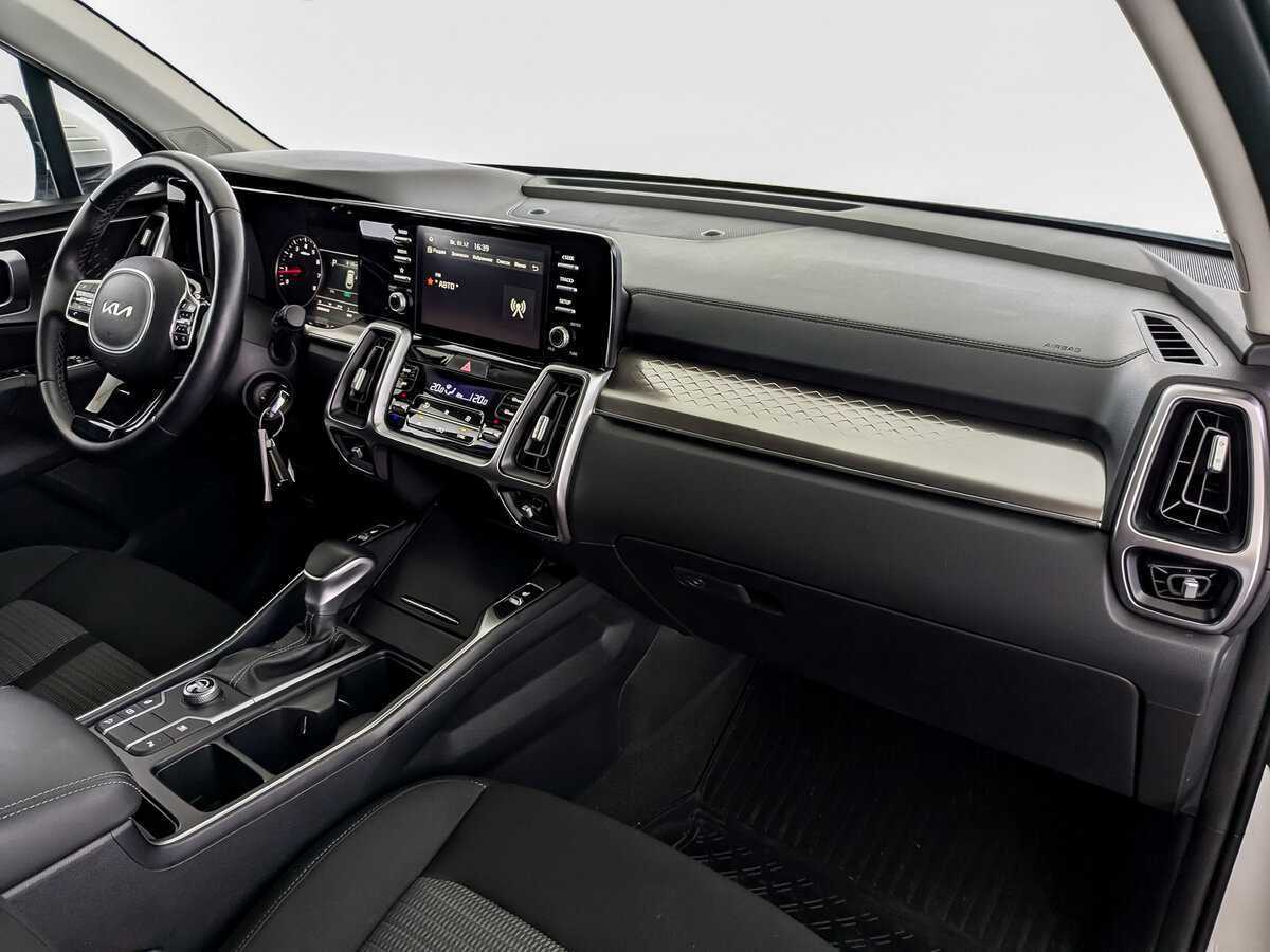 Купить Kia Sorento с пробегом. Фото: #10