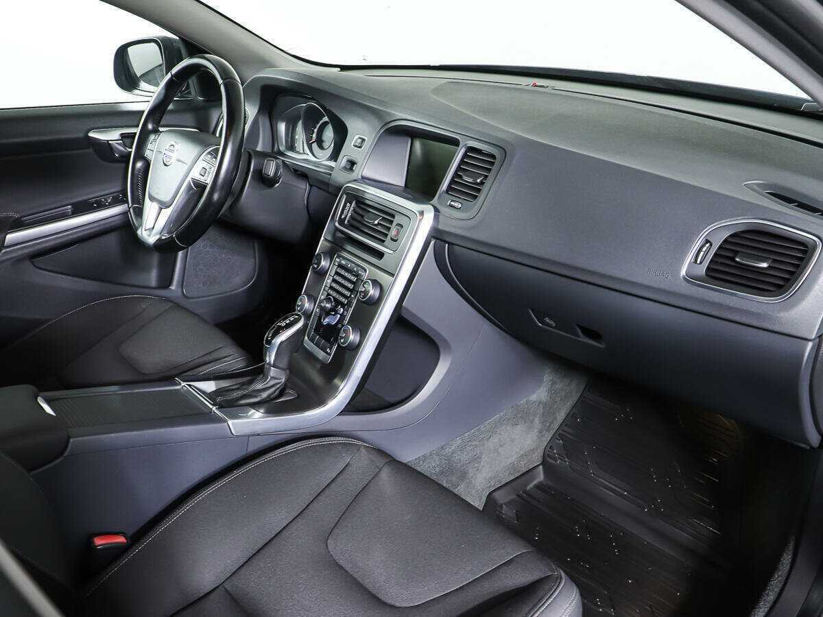 Купить Volvo S60 с пробегом. Фото: #7