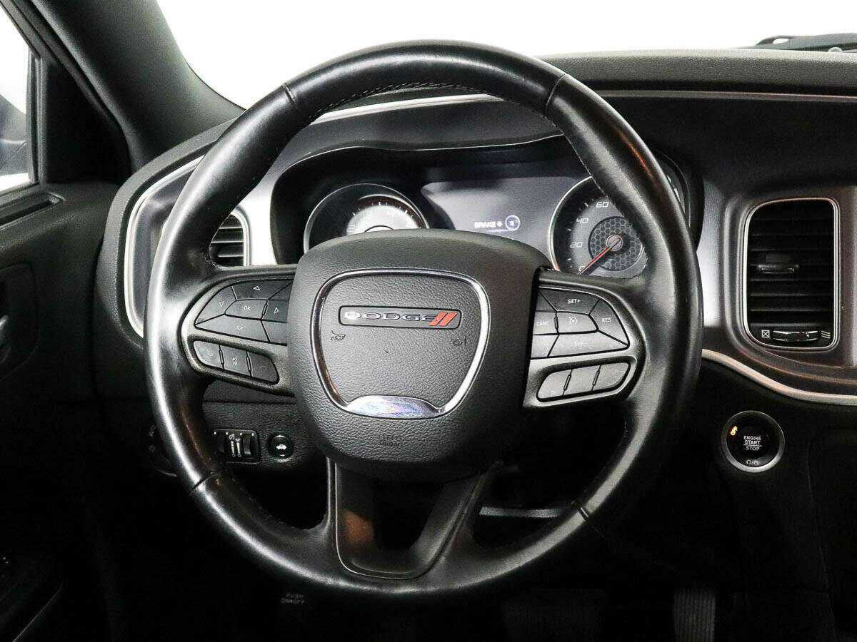 Купить Dodge Charger с пробегом. Фото: #11