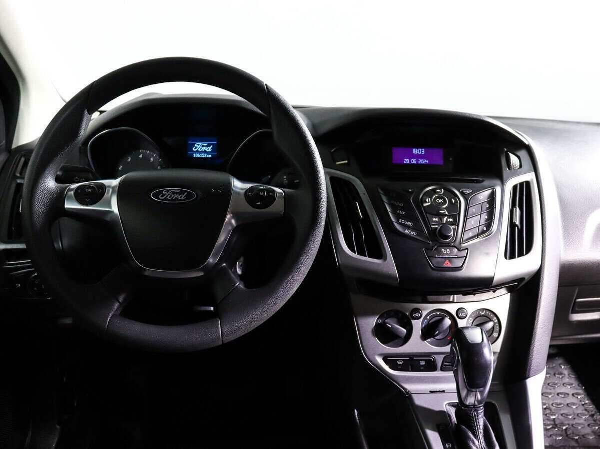 Купить Ford Focus с пробегом. Фото: #9