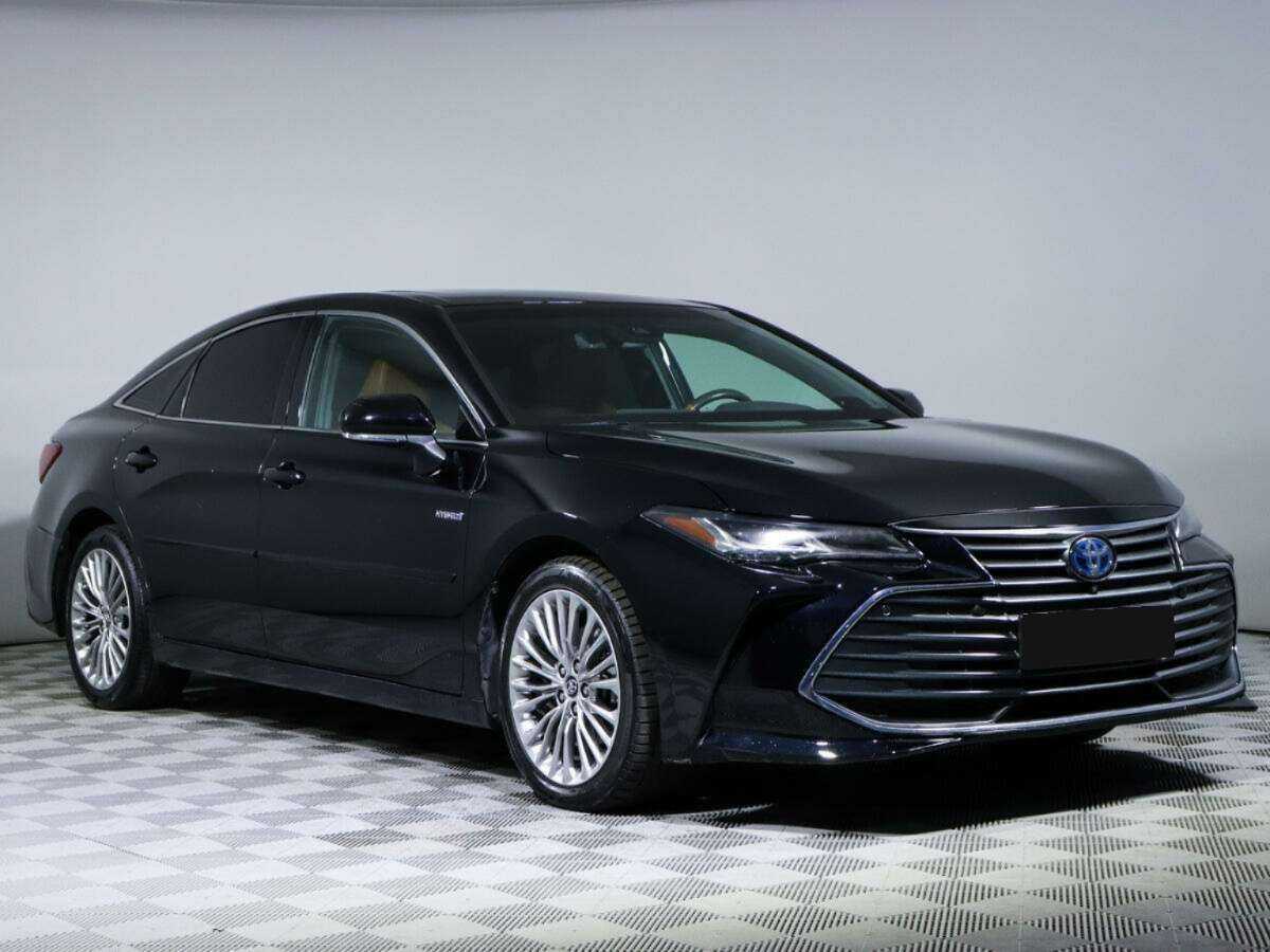 Купить Toyota Avalon с пробегом. Фото: #2