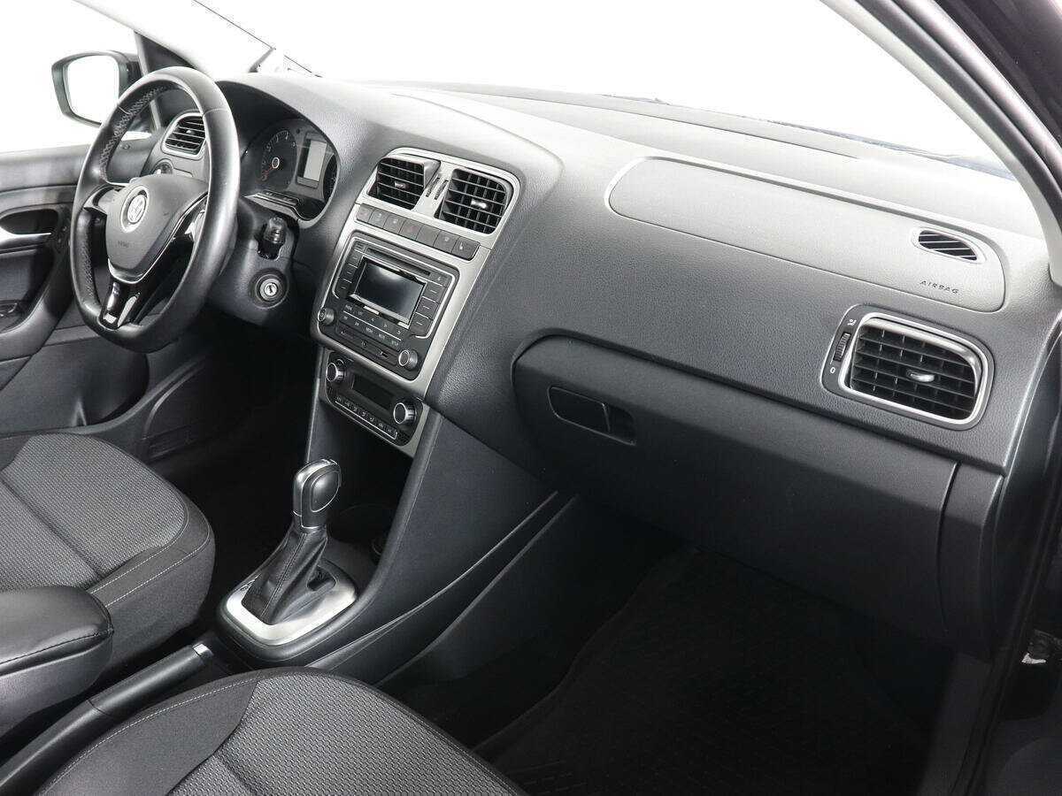Купить Volkswagen Polo с пробегом. Фото: #7