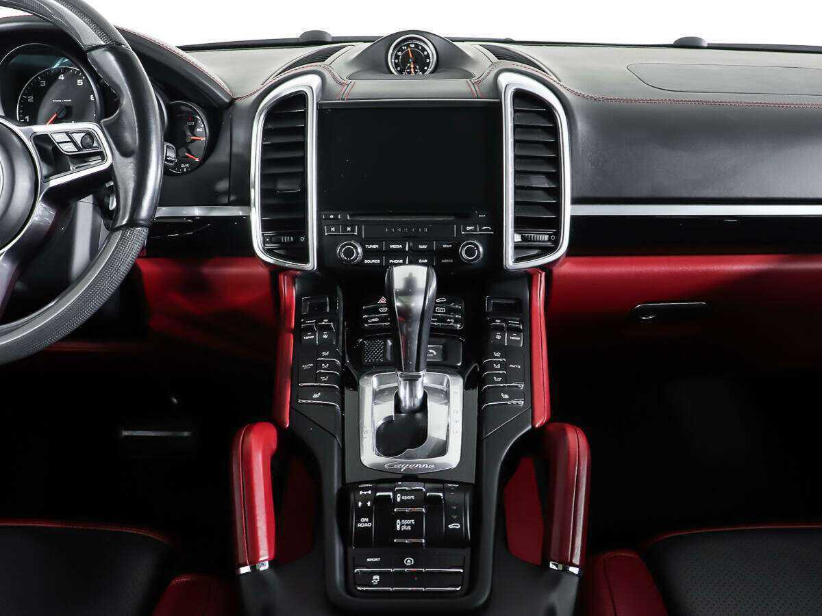 Купить Porsche Cayenne с пробегом. Фото: #11