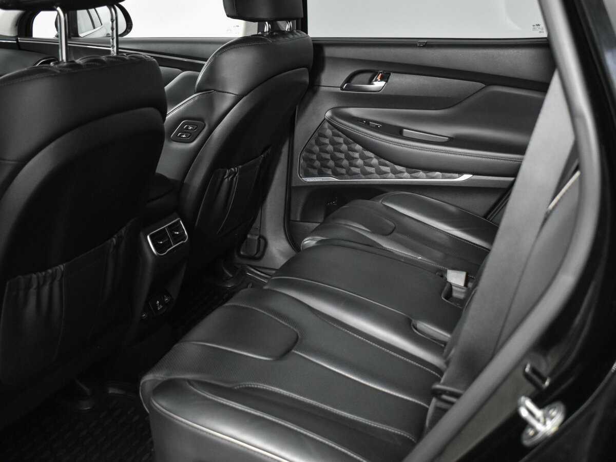 Купить Hyundai Santa Fe с пробегом. Фото: #11