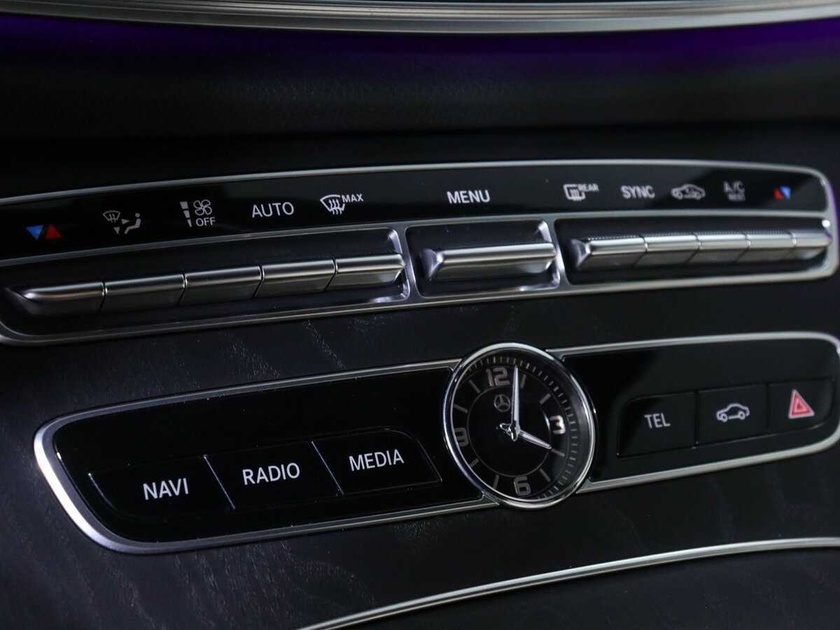Купить Mercedes-Benz E-Класс с пробегом. Фото: #14