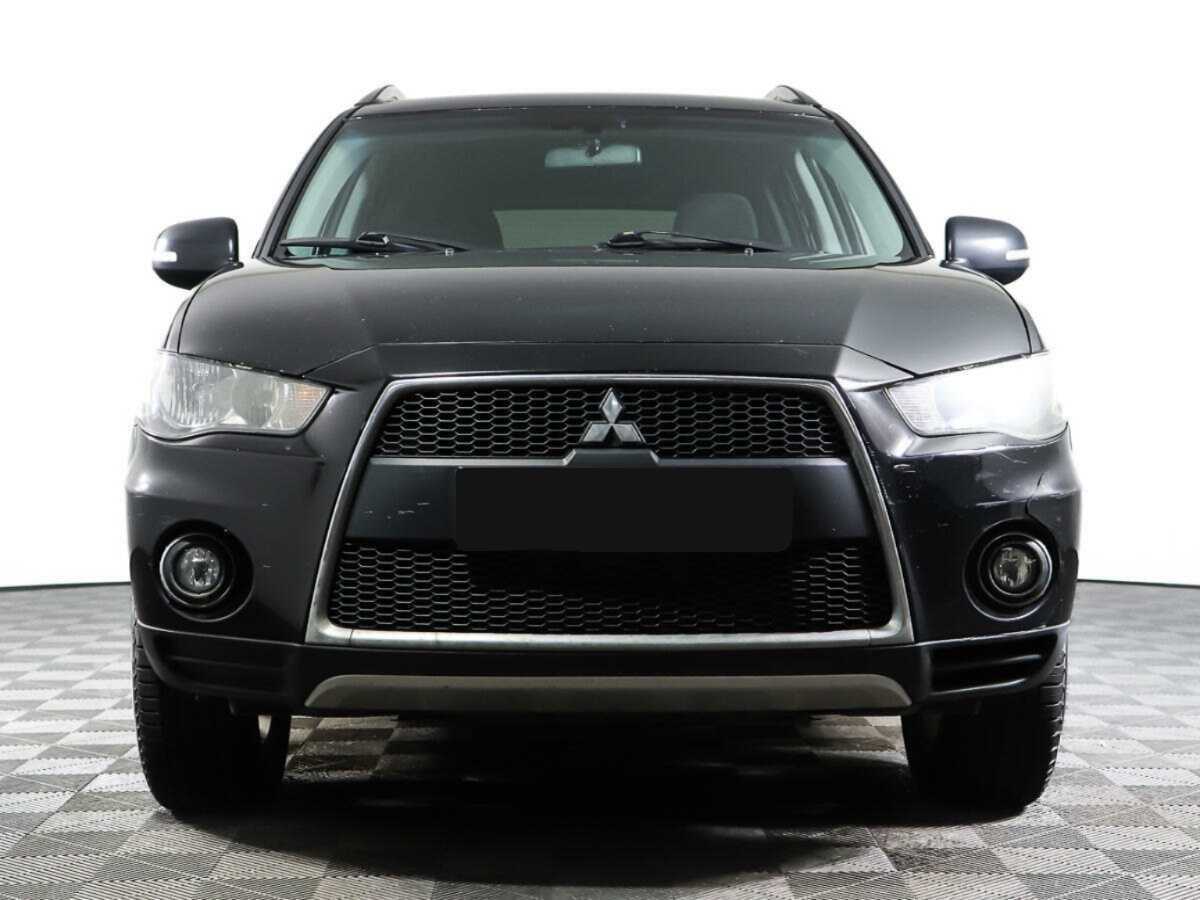 Купить Mitsubishi Outlander с пробегом. Посмотреть фото