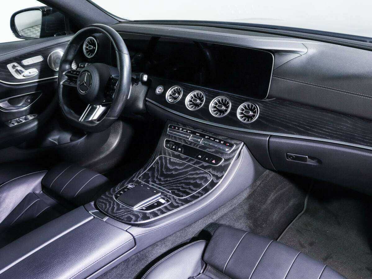 Купить Mercedes-Benz E-Класс с пробегом. Фото: #3