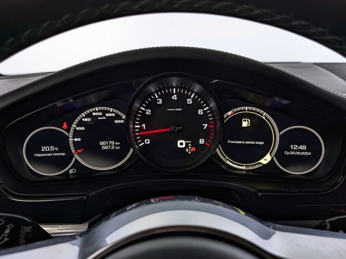 Купить Porsche Panamera с пробегом. Фото: #15