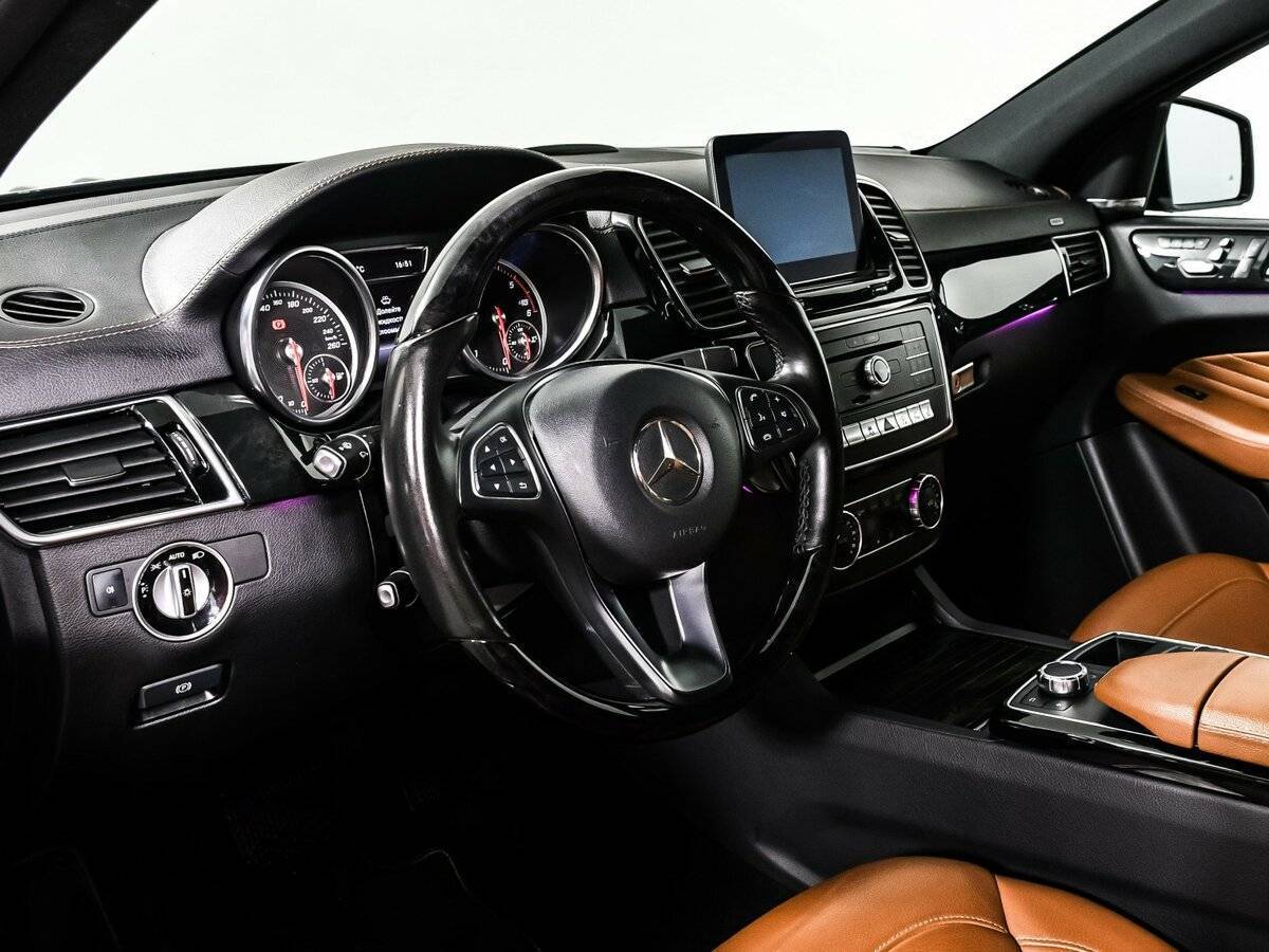 Купить Mercedes-Benz GLE с пробегом. Фото: #11