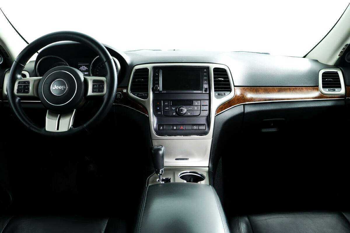 Купить Jeep Grand Cherokee с пробегом. Фото: #10