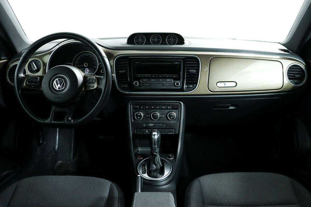 Купить Volkswagen Beetle с пробегом. Фото: #10