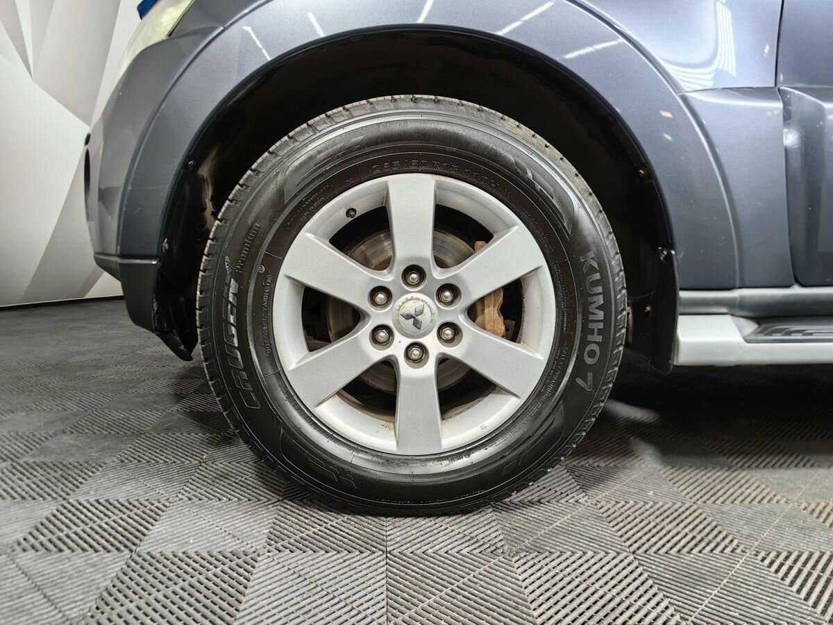 Купить Mitsubishi Pajero с пробегом. Фото: #14