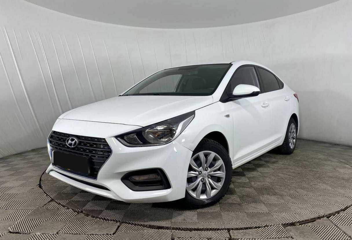 Купить Hyundai Solaris с пробегом. Фото: #0